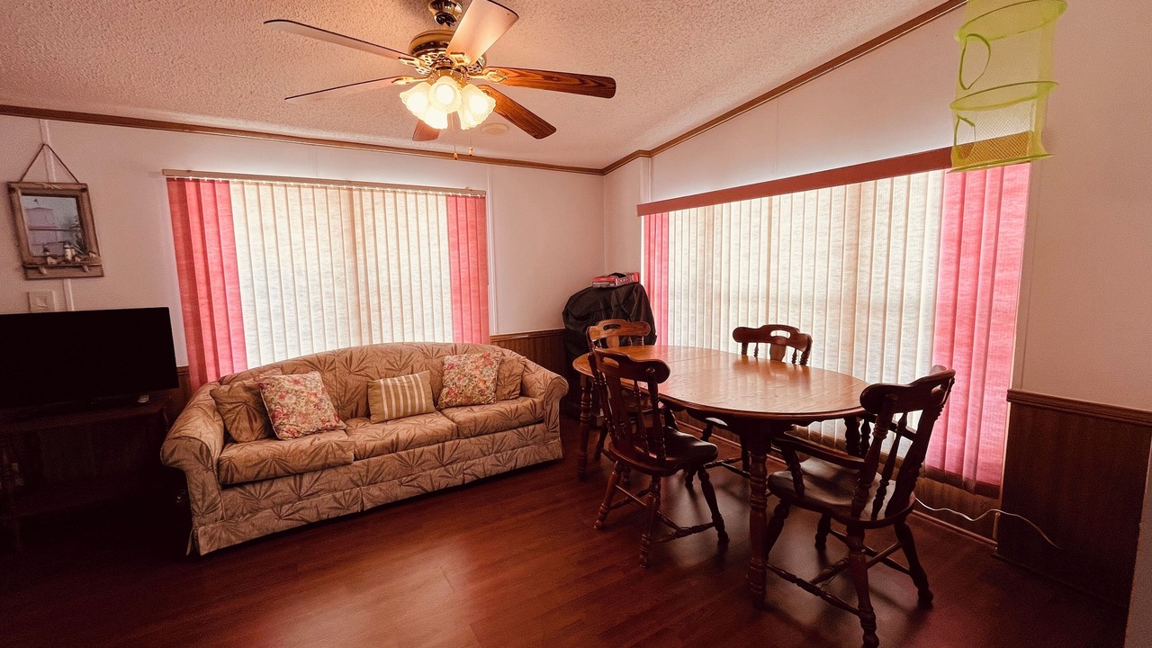 Photo of Livingroom in Haines City