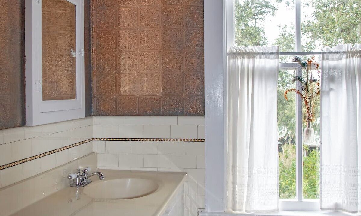 Photo of Bathroom in Oakland