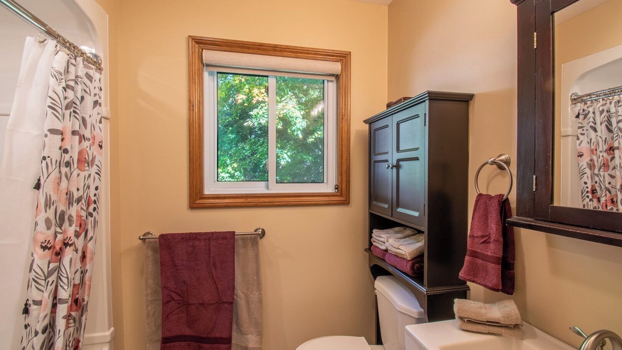 Photo of Bathroom in Nipissing