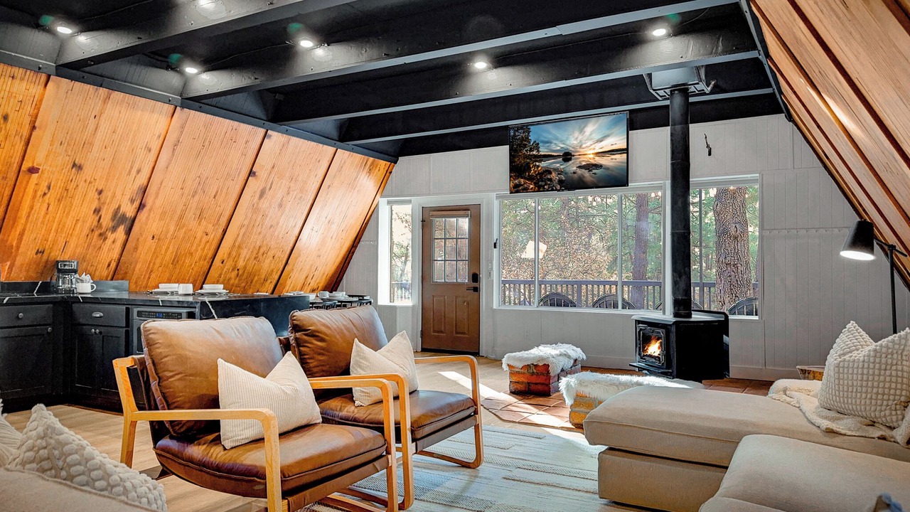 Photo of Livingroom in Strawberry