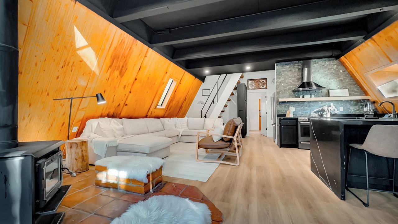 Photo of Livingroom in Strawberry