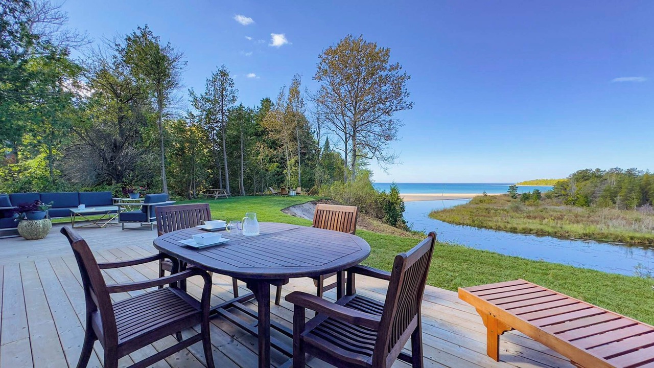 Photo of Outdoor in Inverhuron