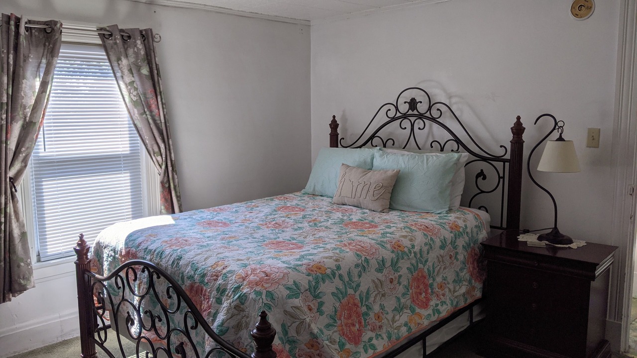Photo of Bedroom in Greensburg