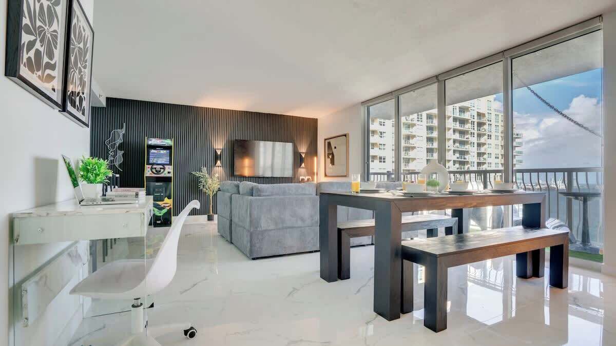 Photo of Others in Brickell