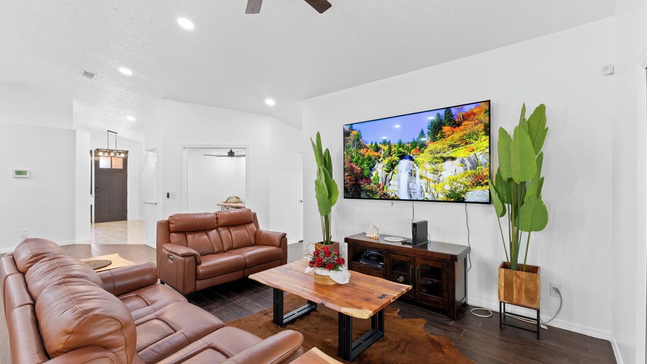 Photo of Livingroom in Riverview