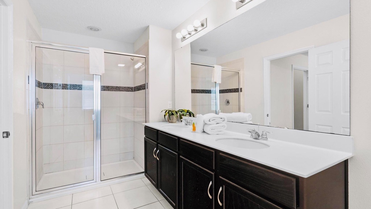 Photo of Bathroom in Four Corners