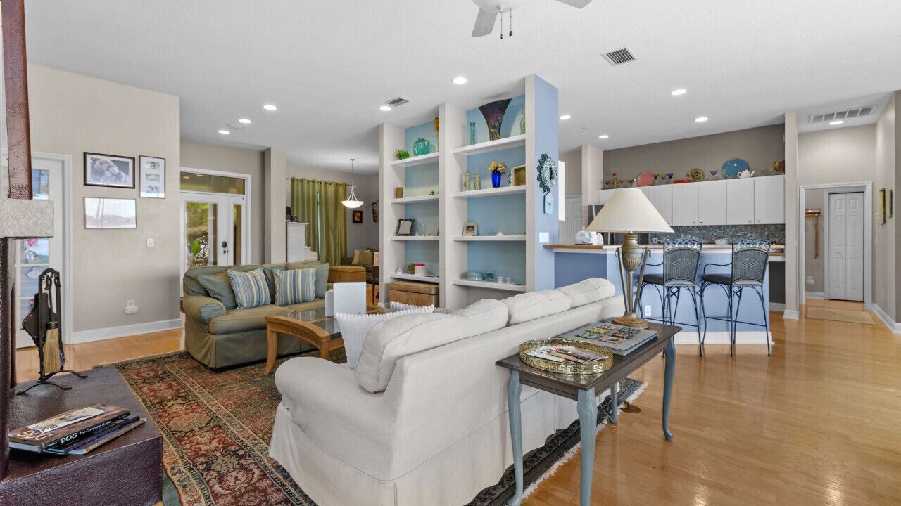 Photo of Livingroom in Odessa