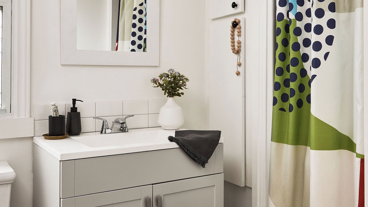 Photo of Bathroom in Waupoos