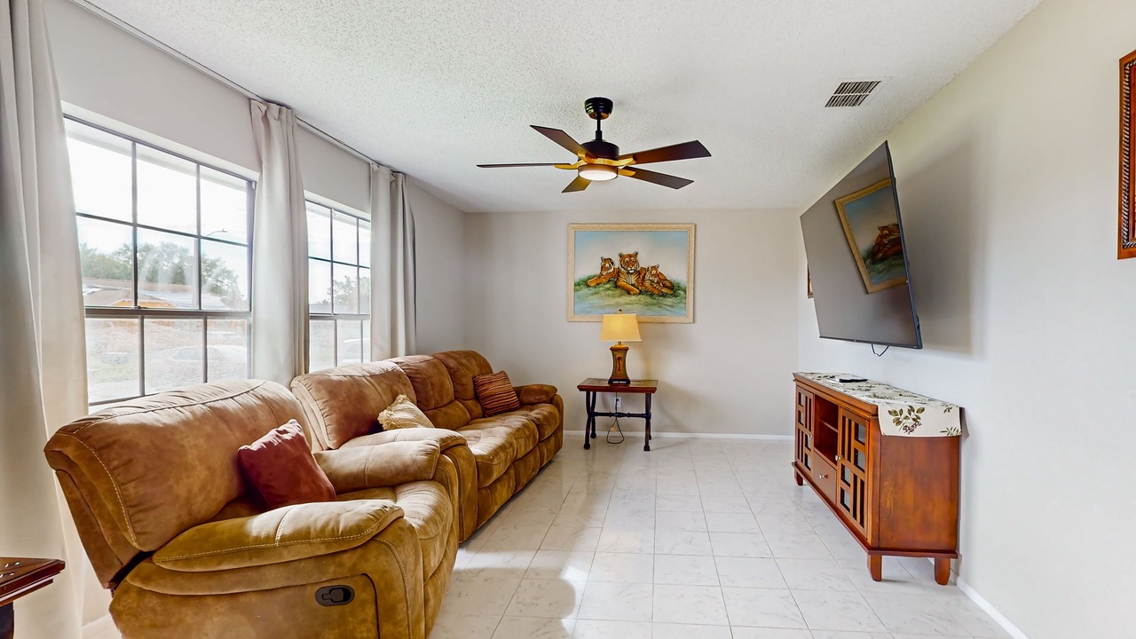 Photo of Livingroom in Indian Ridge