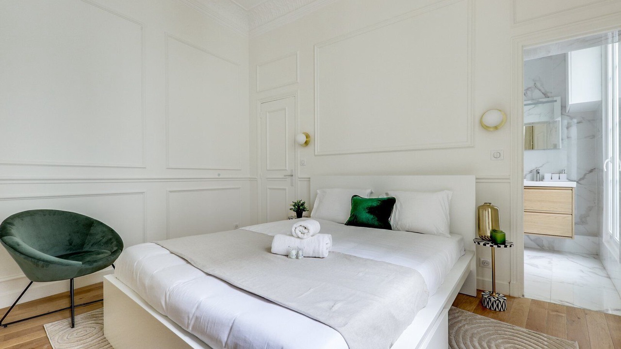 Photo of Bedroom in Chaussee-d'Antin