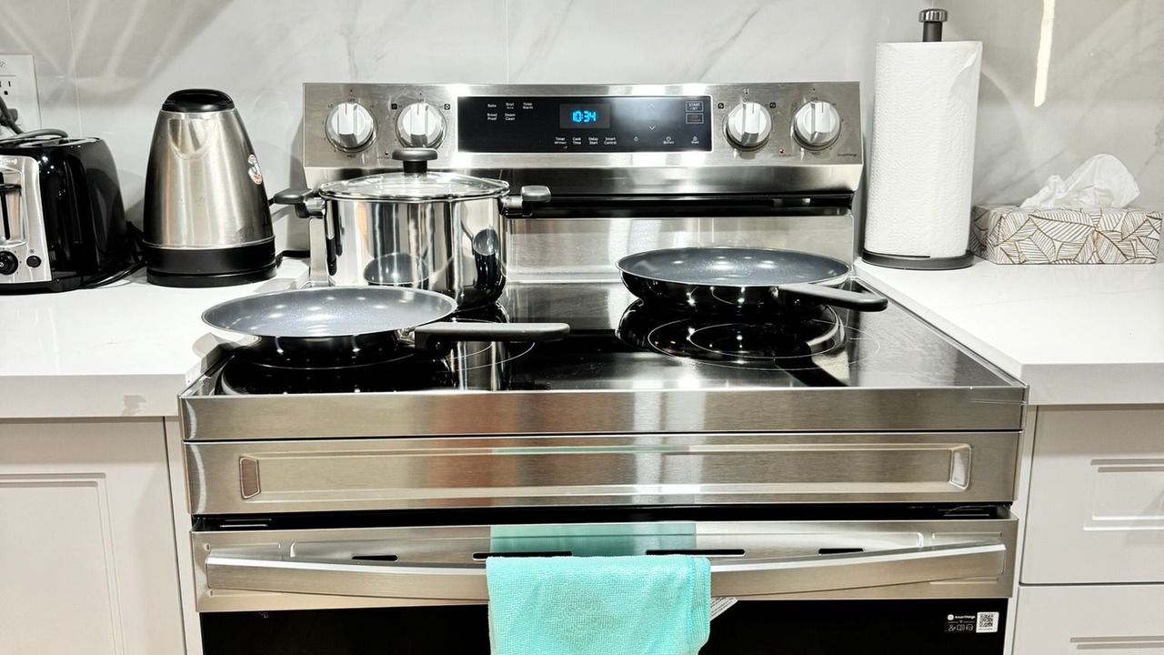 Photo of Kitchen in Curran Hall