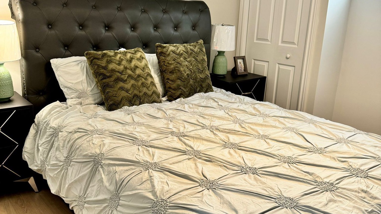 Photo of Bedroom in Curran Hall