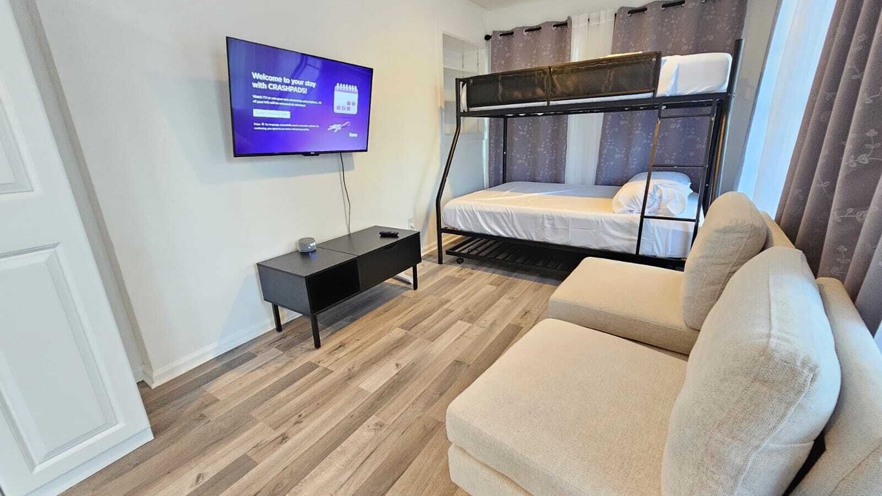 Photo of Bedroom in Colonialtown South
