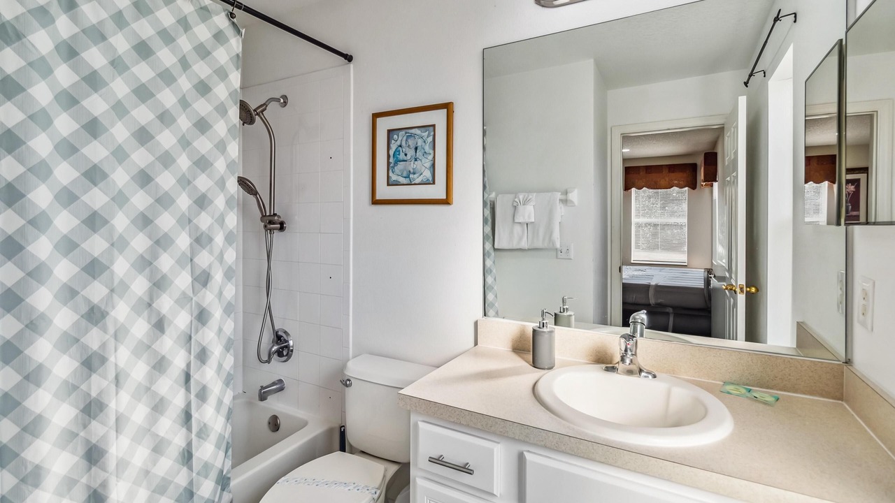 Photo of Bathroom in Seasons