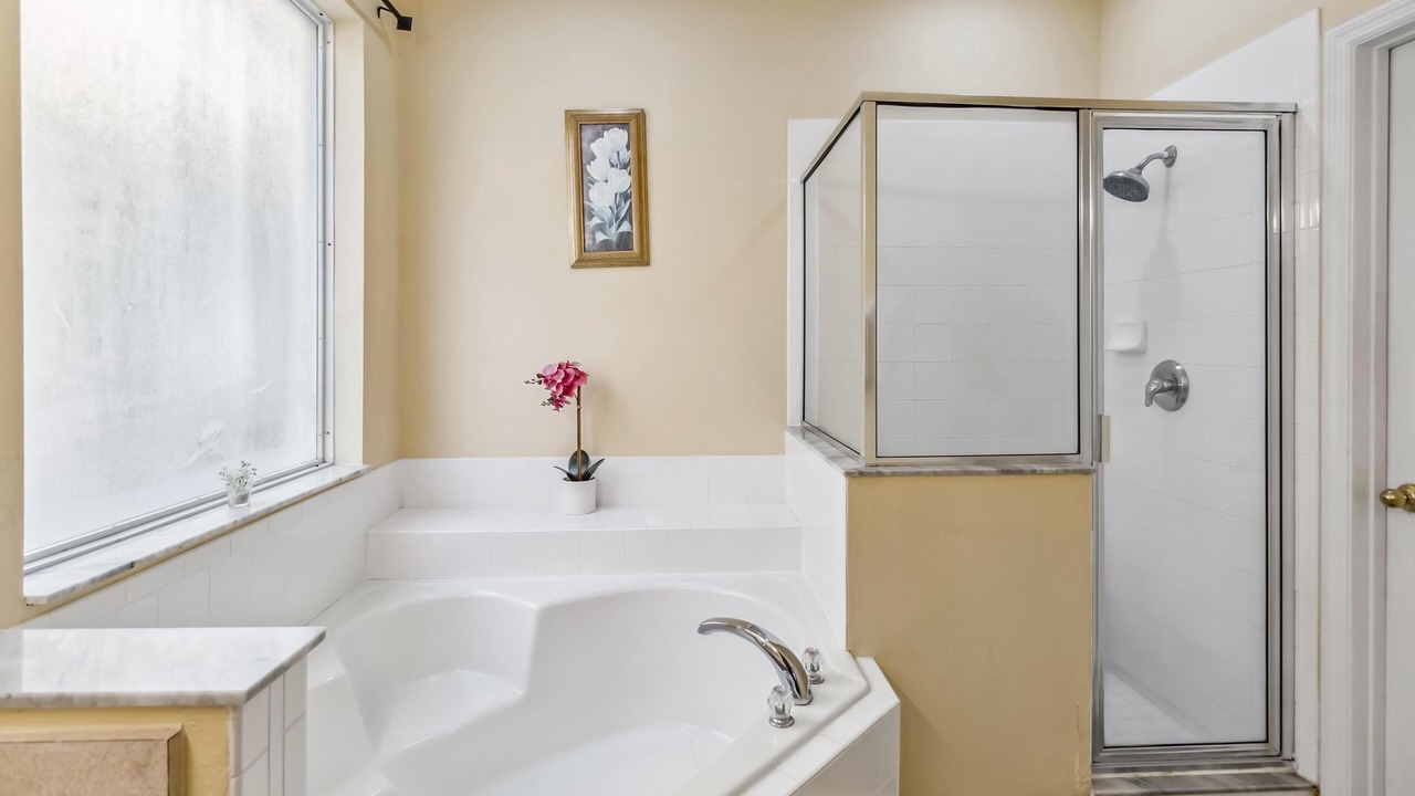 Photo of Bathroom in Seasons