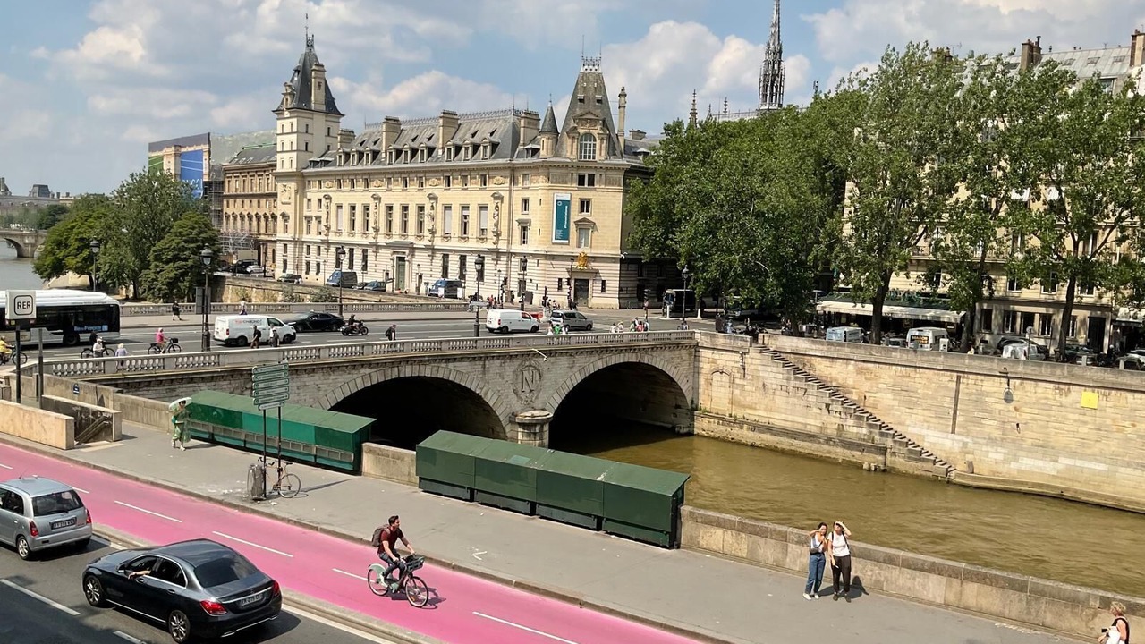 Photo of Others in Sorbonne
