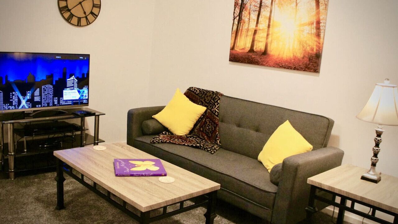 Photo of Livingroom in Danville