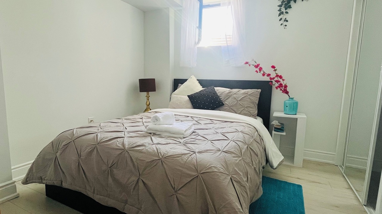Photo of Bedroom in Central Erin Mills