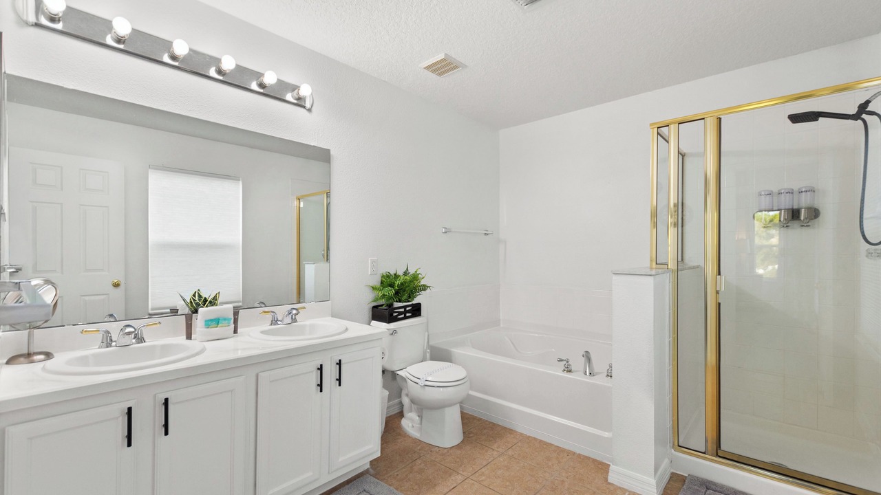 Photo of Bathroom in Windwood Bay