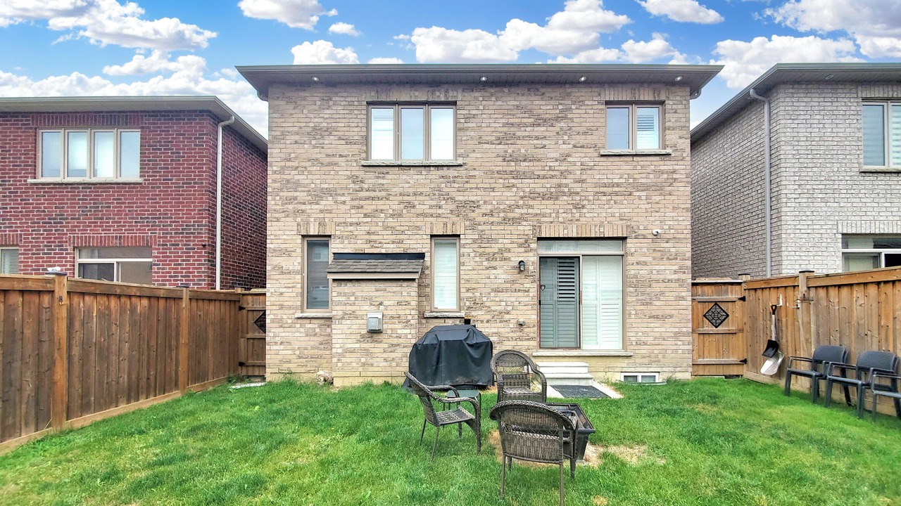 Photo of Patio Balcony in Brampton