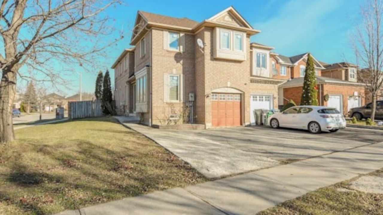 Photo of Outdoor in Lisgar