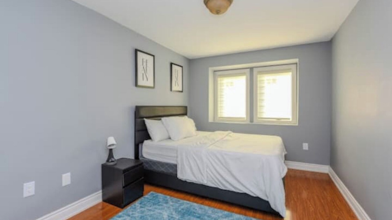 Photo of Bedroom in Lisgar