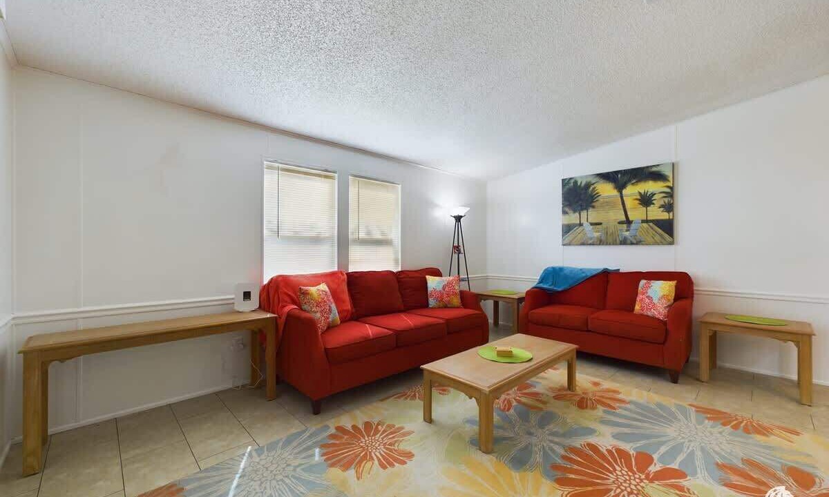 Photo of Livingroom in Silver Lake