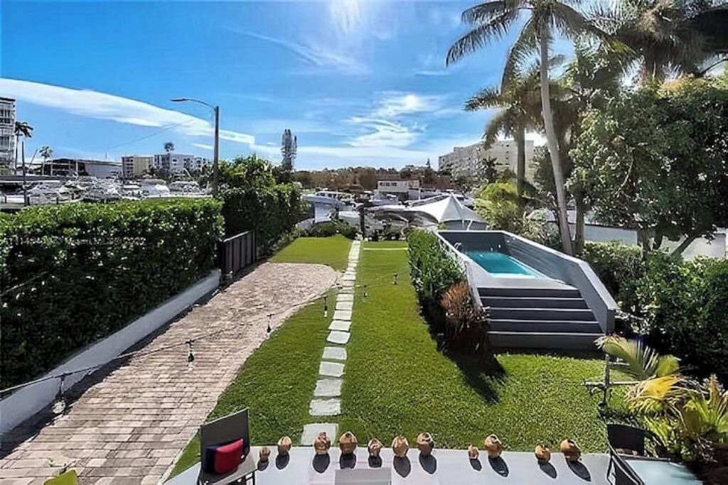 Photo of Outdoor in Allapattah