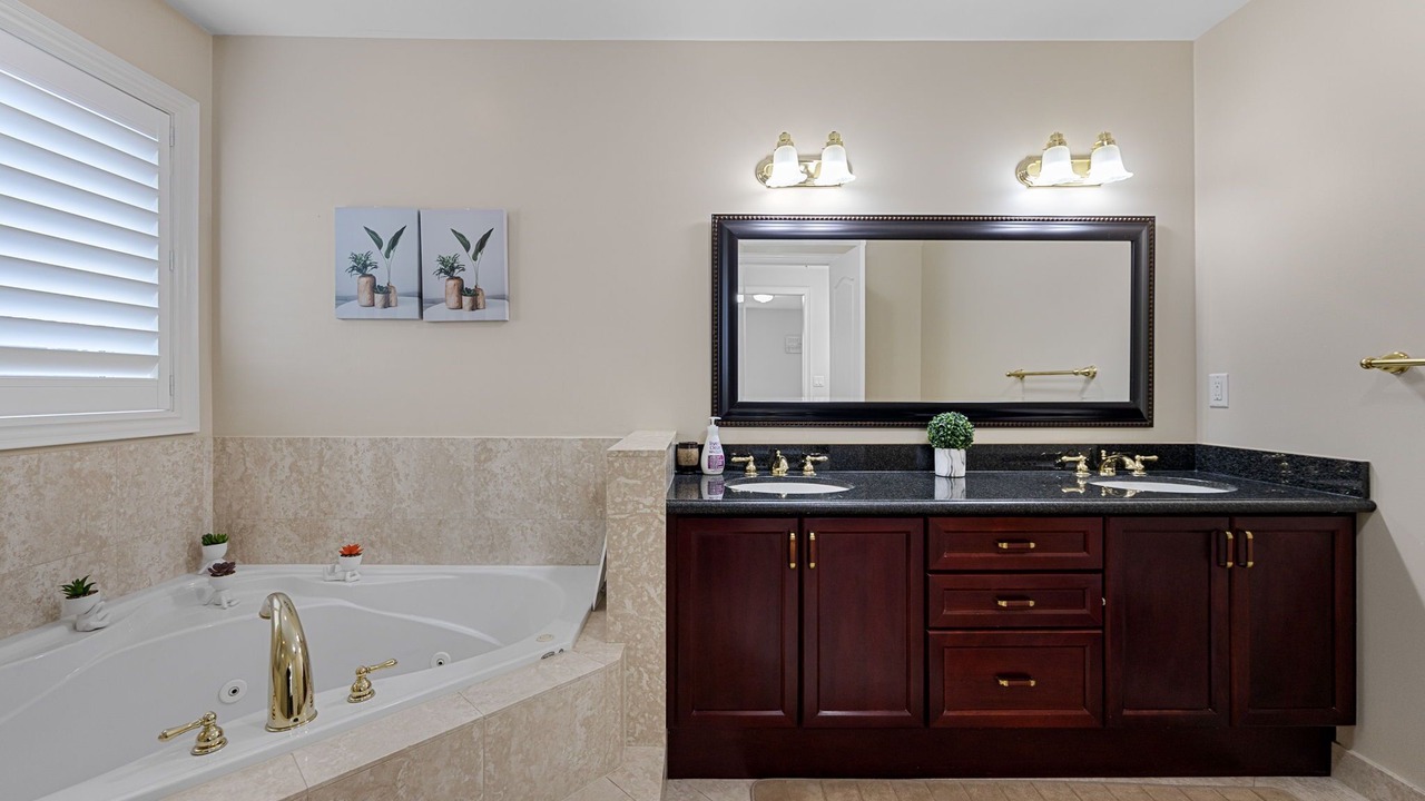 Photo of Bathroom in Fairview