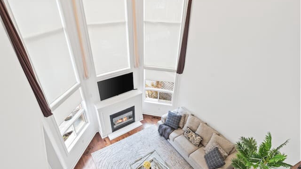 Photo of Livingroom in Richmond Hill