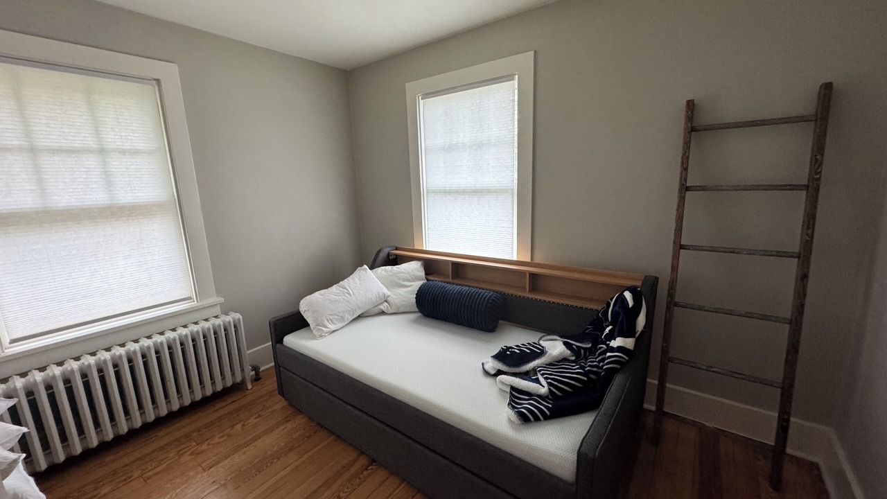 Photo of Bedroom in State College