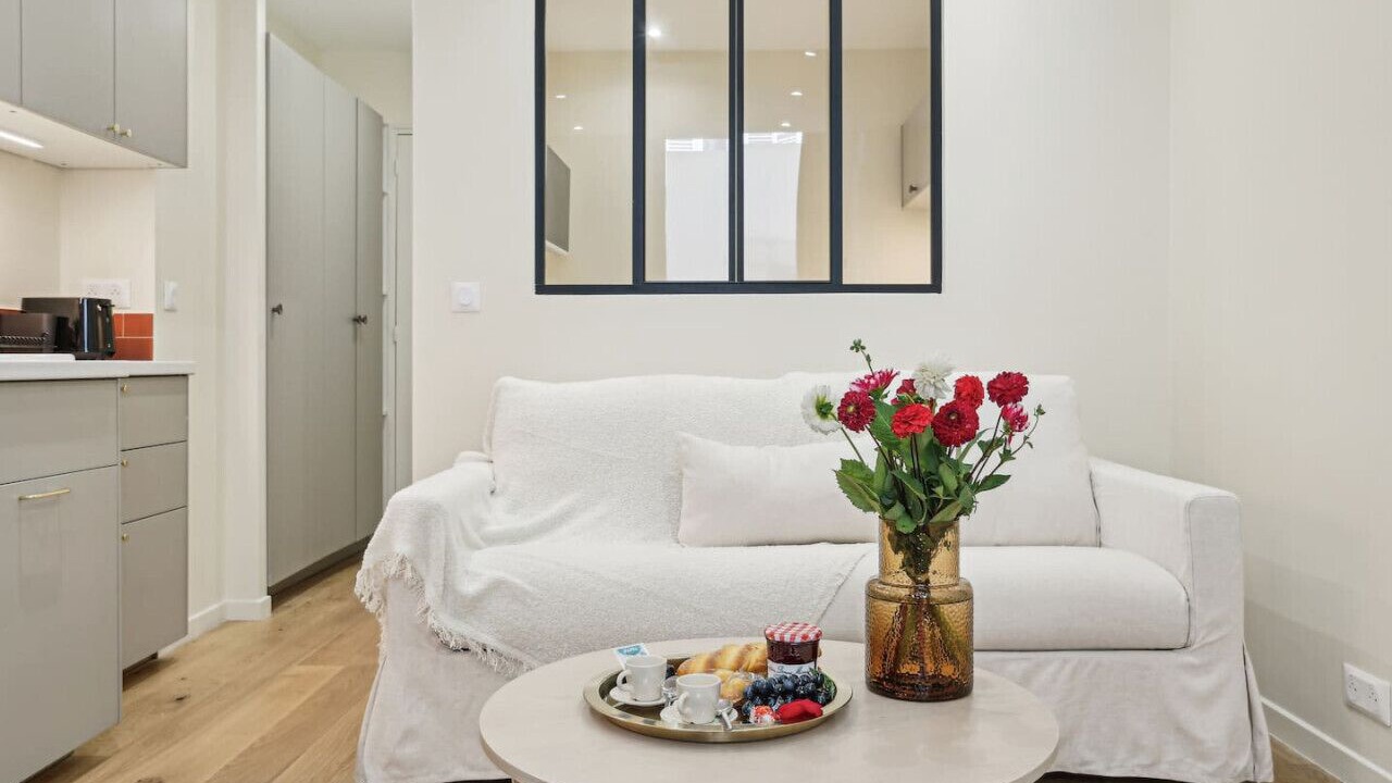 Photo of Livingroom in Quartier des Grandes-Carrieres