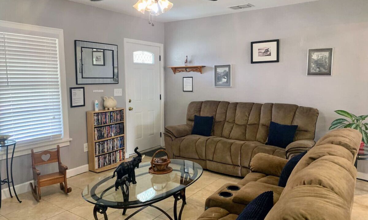 Photo of Livingroom in Winter Haven