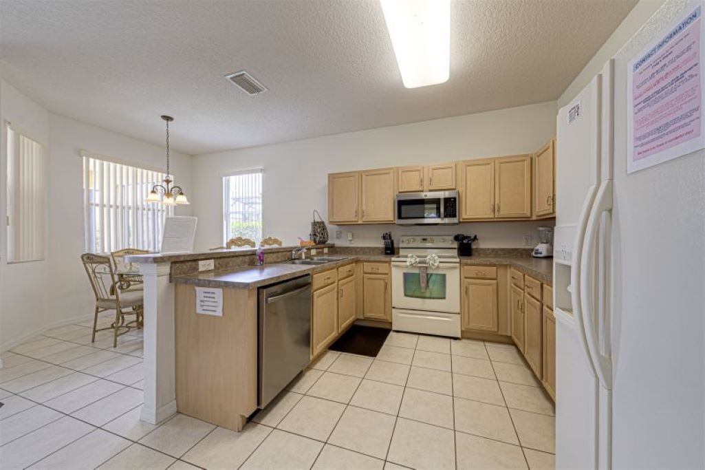 Photo of Kitchen in Florida Pines
