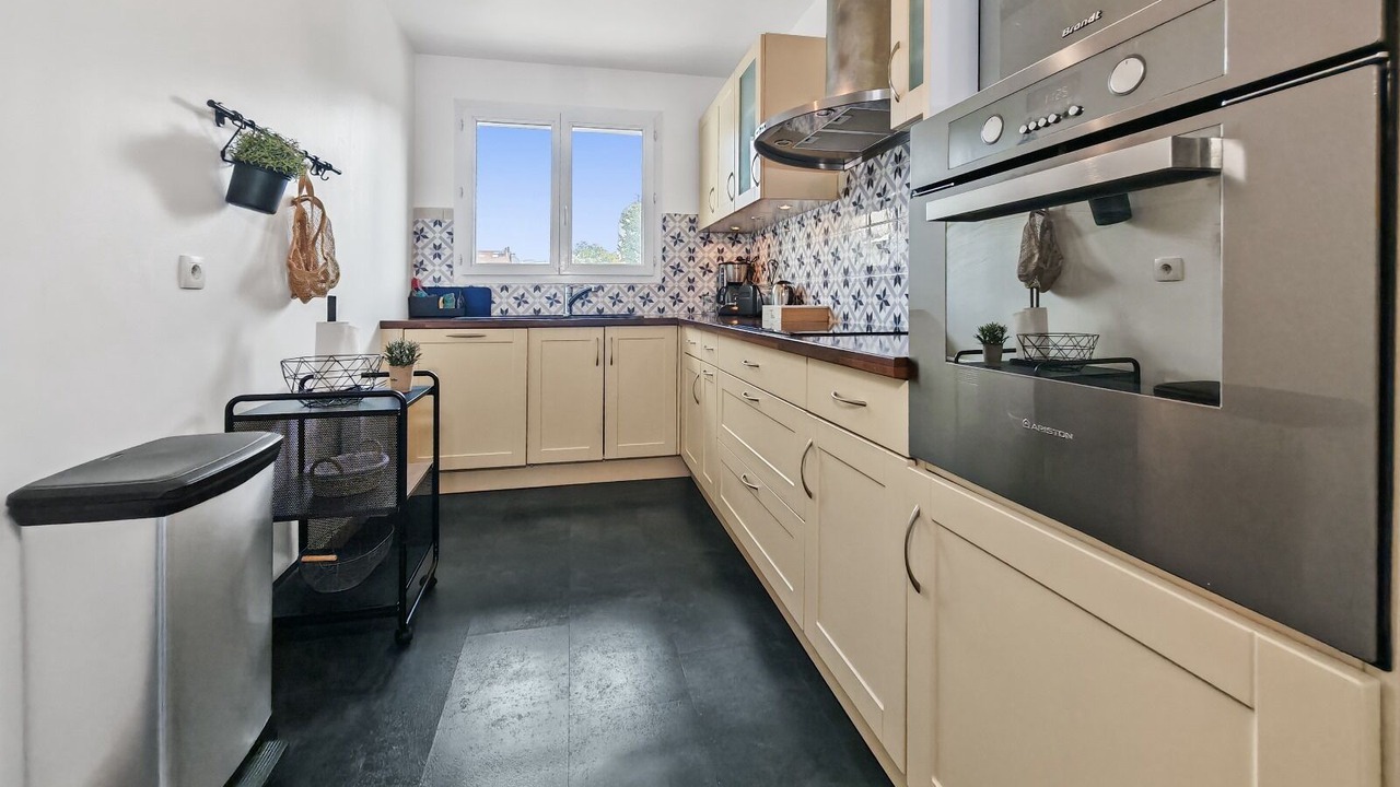 Photo of Kitchen in Suresnes