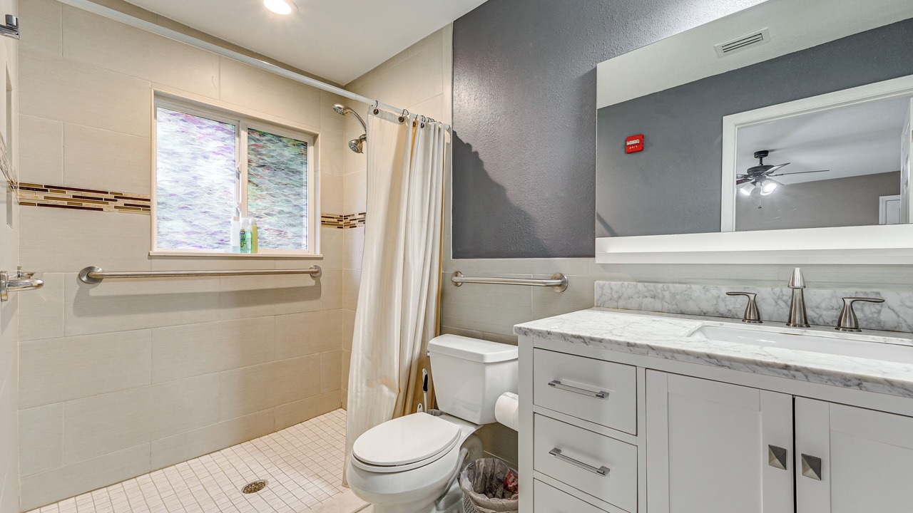Photo of Bathroom in Lutz