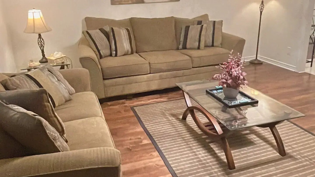 Photo of Livingroom in Milton