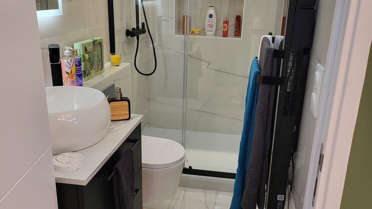 Photo of Bathroom in Bagnolet