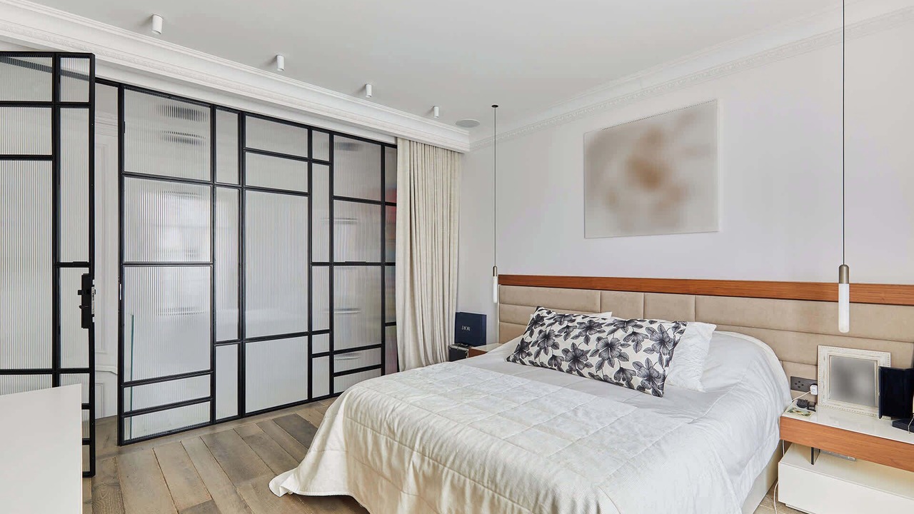 Photo of Bedroom in 17th Arrondissement