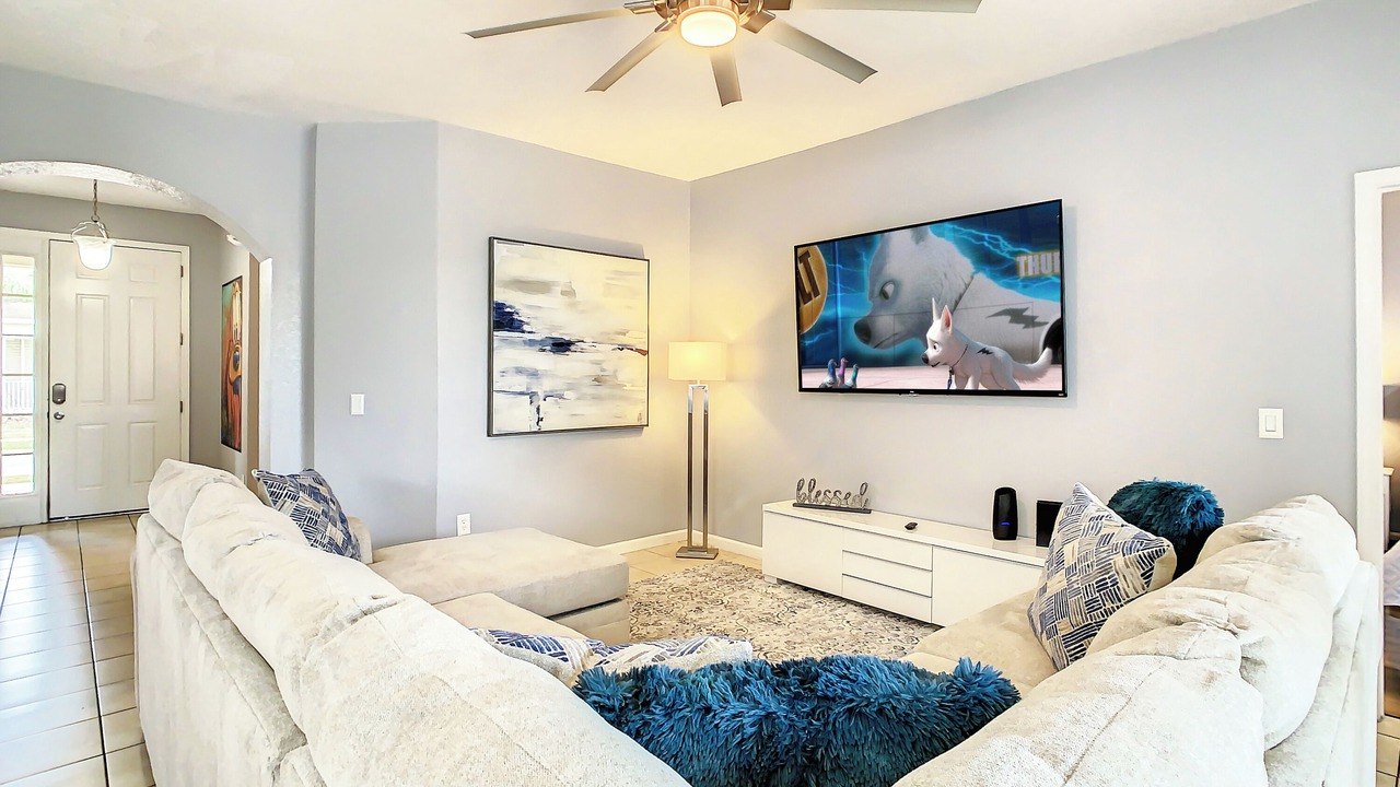 Photo of Livingroom in Trafalgar Village