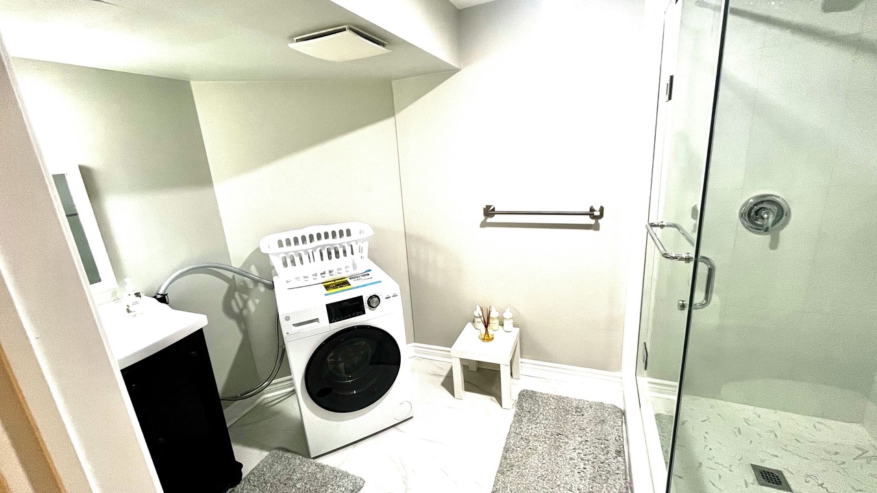 Photo of Bathroom in Central Erin Mills