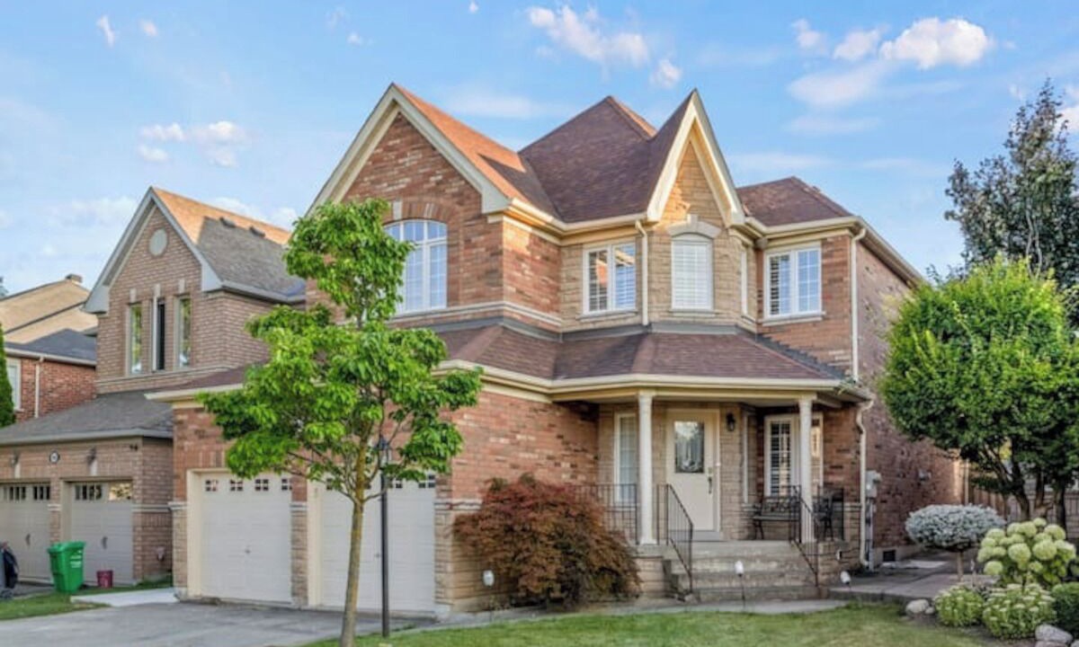 Photo of Outdoor in Central Erin Mills