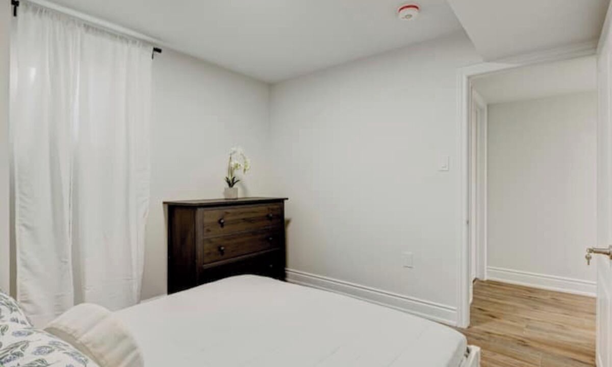 Photo of Bedroom in Central Erin Mills