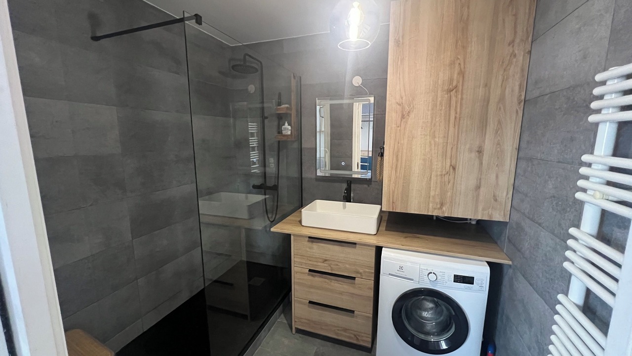 Photo of Bathroom in Gennevilliers