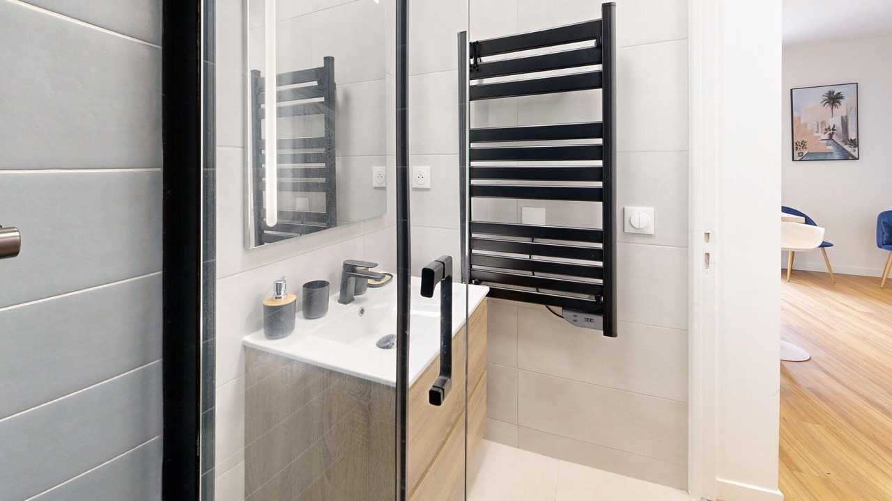 Photo of Bathroom in Bagnolet