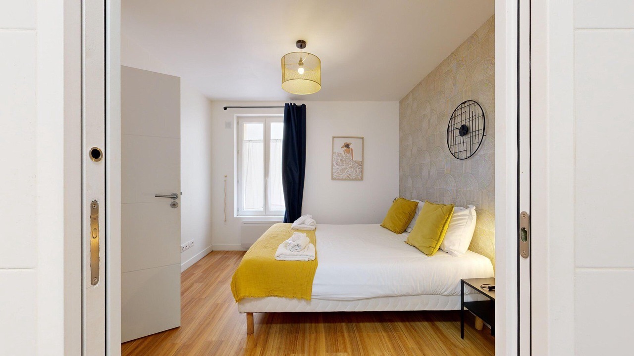 Photo of Bedroom in Bagnolet