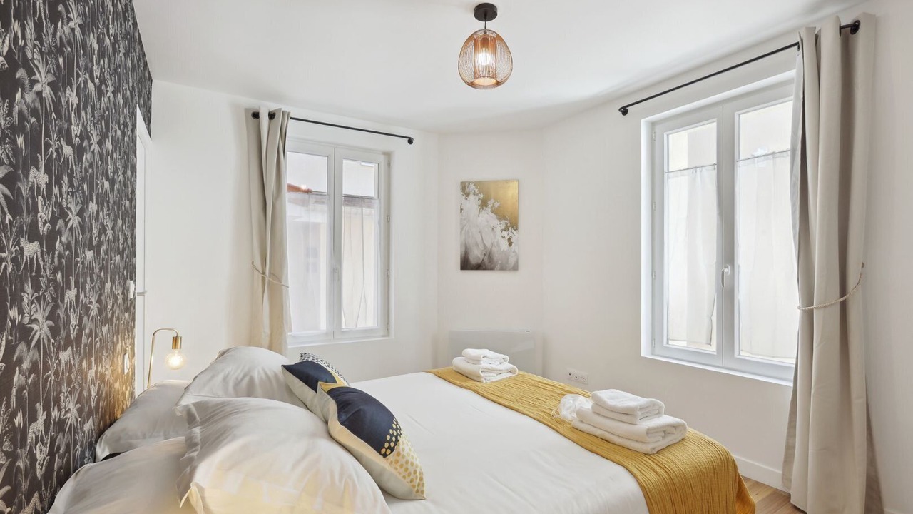 Photo of Bedroom in Bagnolet