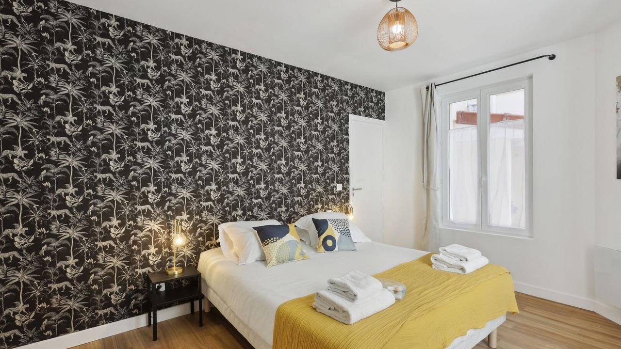 Photo of Bedroom in Bagnolet