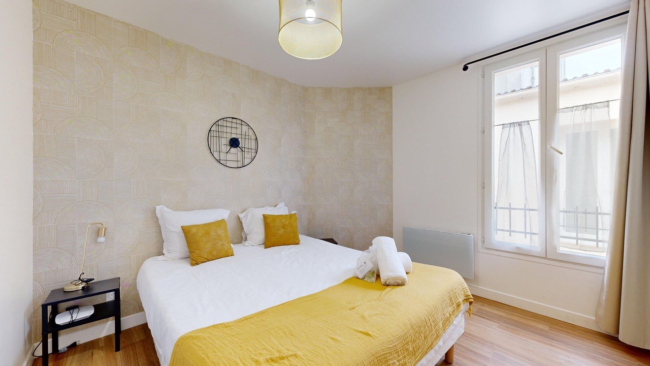 Photo of Bedroom in Montreuil