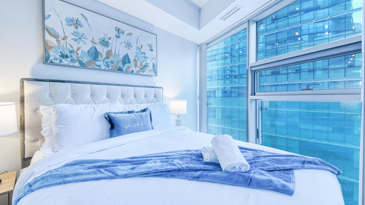 Photo of Bedroom in Toronto Entertainment District